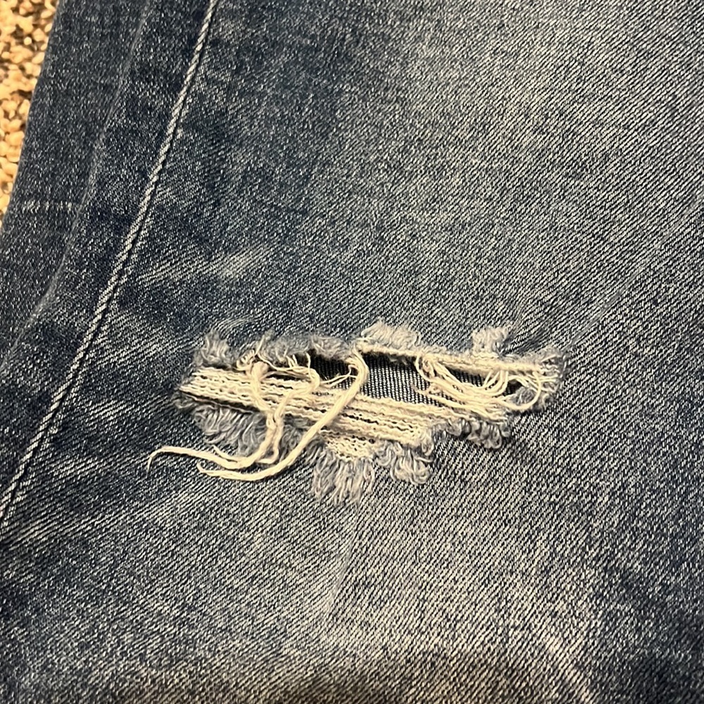 Jeans - Picture 2 of 3
